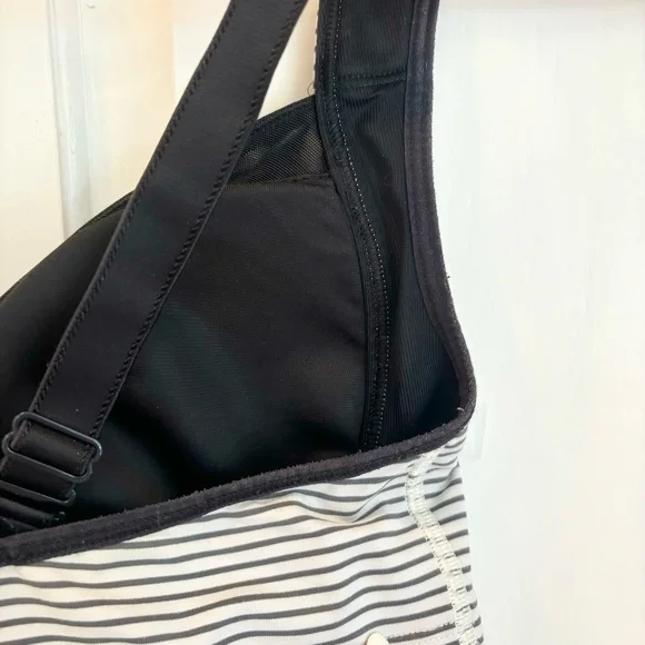 Lululemon Ta Ta Tamer II Hyper Stripe Angel Wing / Black 34C - Picture 10 of 12